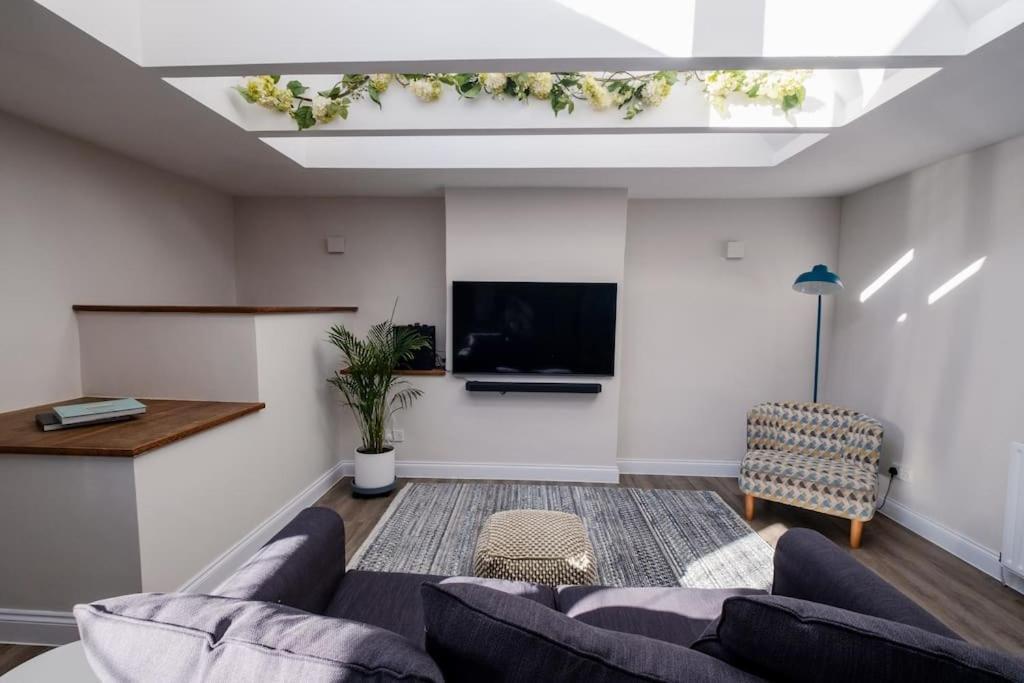 Light And Spacious Loft Apartment In Town Centre Southampton Extérieur photo