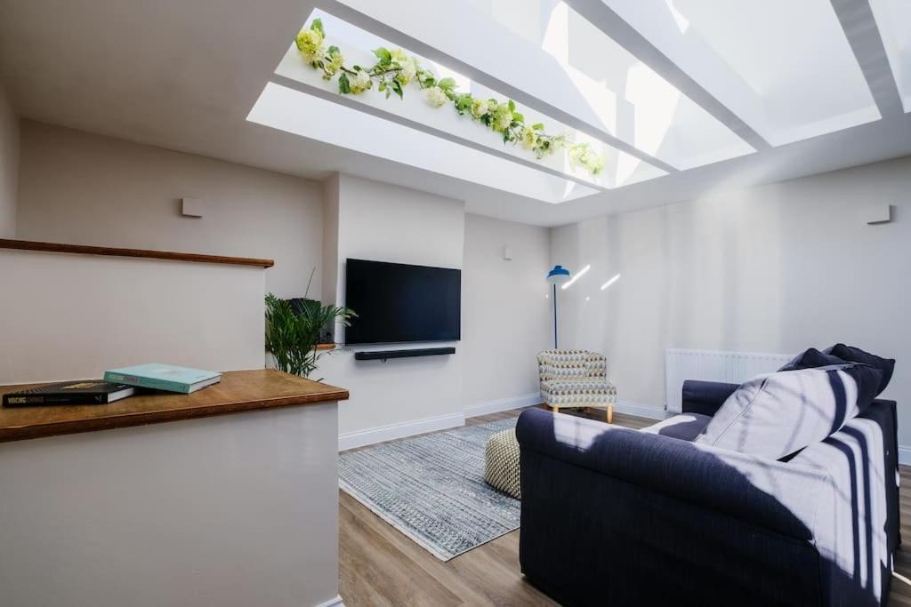 Light And Spacious Loft Apartment In Town Centre Southampton Extérieur photo